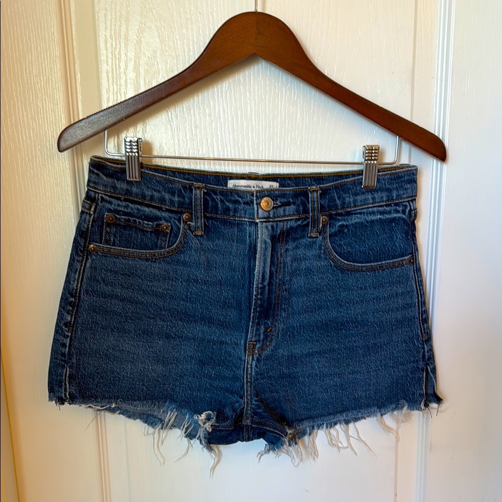 Abercrombie & Fitch The Mom Short